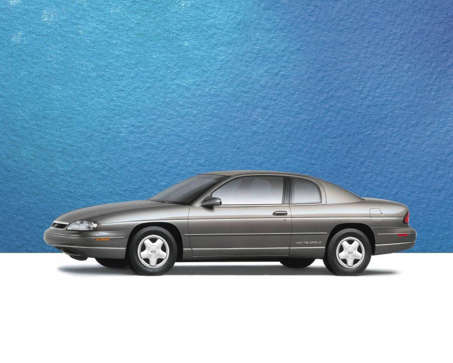  Chevrolet Monte Carlo 1995 года  (фото 14 из 16)